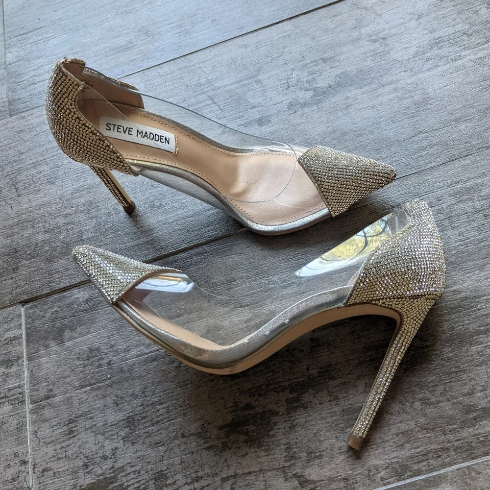 STEVE MADDEN Malibu Rhinestone Studded Clear Pump Size 6.5